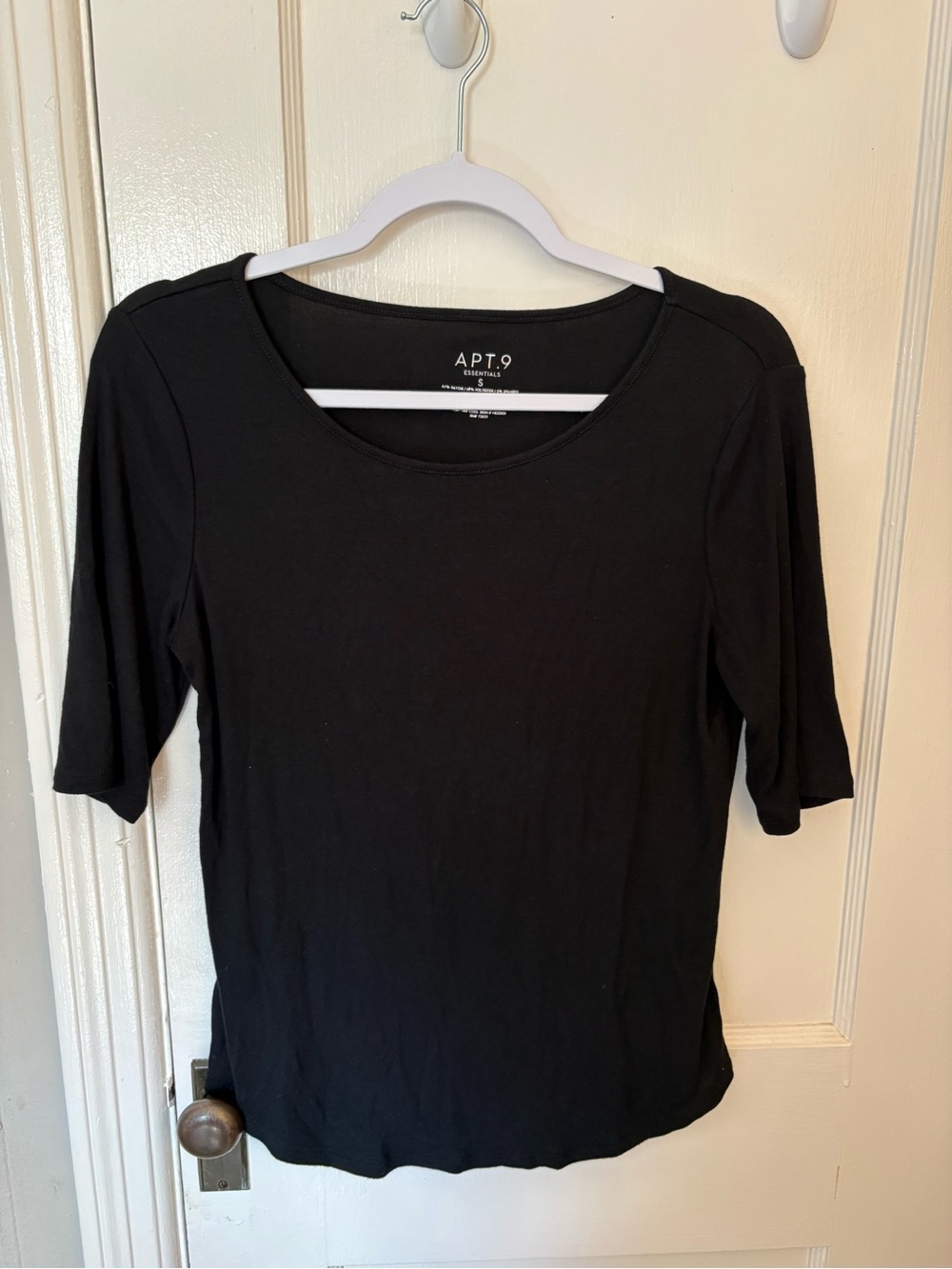 Apt. 9 Black Scoop Neck Short Sleeve Top